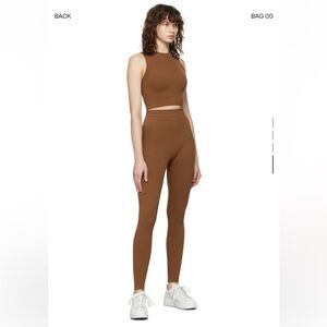 VAARA Brown Seamless Ribbed Leggings m-l